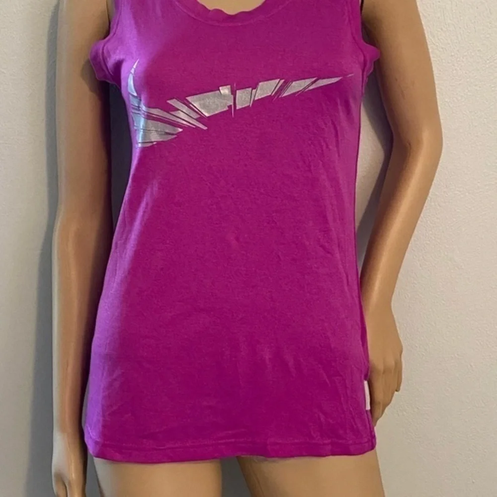 Nike Dri-Fit tank top size S/p hot pink